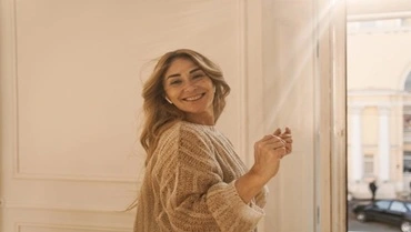 mujer-de-40-con-autoestima-alta-